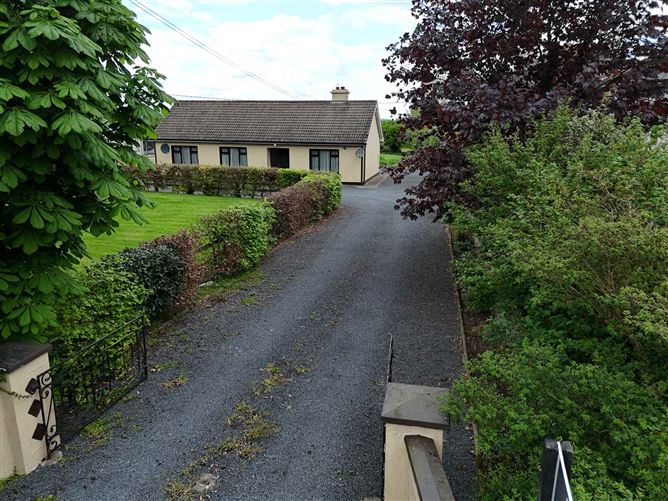 Conoboro Road, Rathdowney