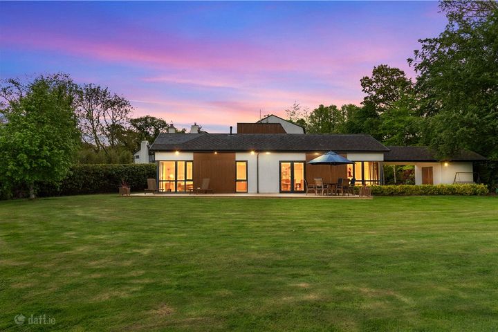 7 The Avenue, Woodville, Glanmire, Co. Cork