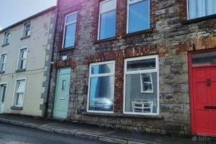 15 WESTPORT, BALLYSHANNON, CO DONEGAL