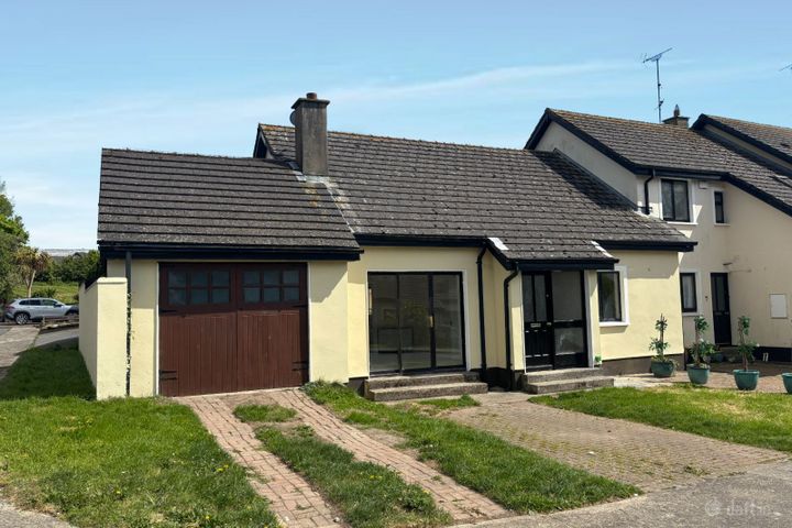 6 Beachside Avenue, Riverchapel, Courtown, Wexford