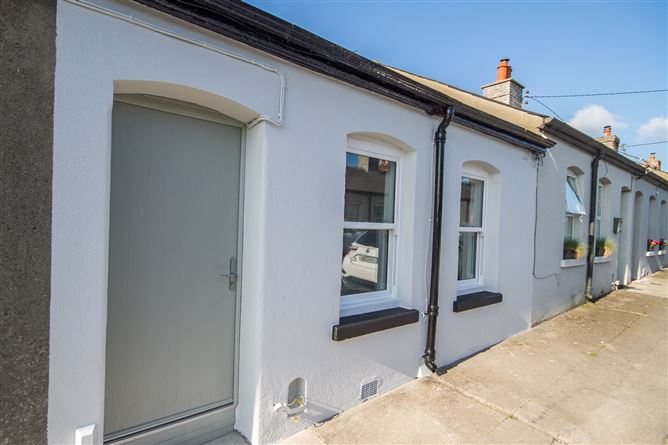4 FINDLATER ST, GLASTHULE, DUBLIN