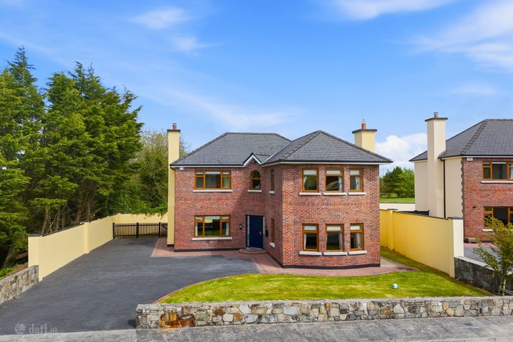 9  College Green, Kilbeg, Claremorris