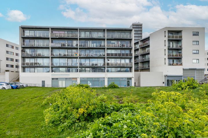 APARTMENT 8, THE TURNPIKE, SANTRY CROSS, DUBLIN 11