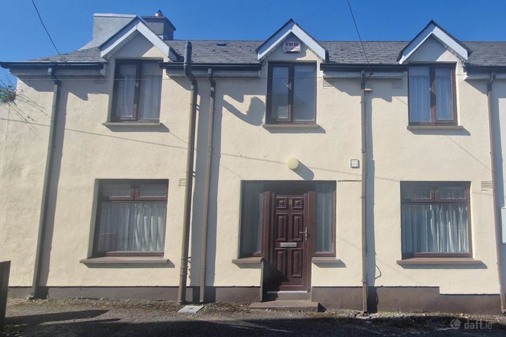 9 PRIORY COURT, ATHY, KILDARE