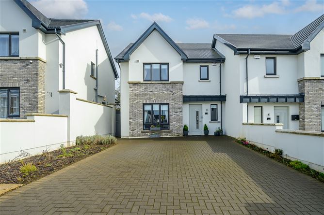 4 East Avenue, Mill Farm, Carragaline