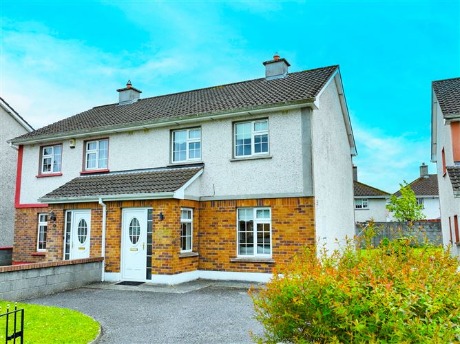 25 OAKVALE, LONGFORD