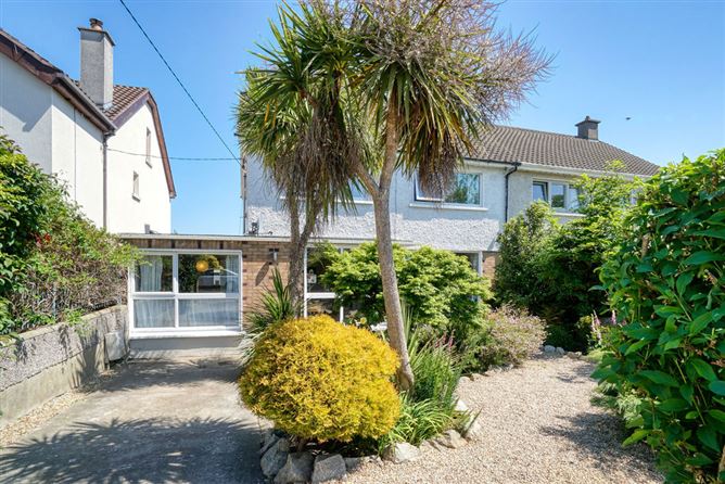 4 Foxrock Avenue, Foxrock, Dublin 18, D18R2H4