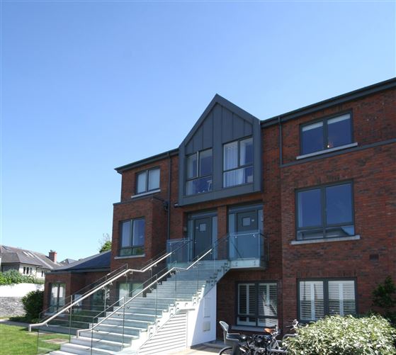 19 SANDYMOUNT CASTLE COURT, SANDYMOUNT, DUBLIN 4