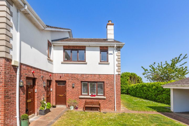 16 WILLOWMERE, REDFORD PARK, GREYSTONES