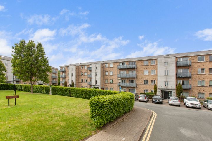 22 WESTEND VILLAGE, SNUGBOROUGH RD, BLANCHARDSTOWN DUBLIN 15