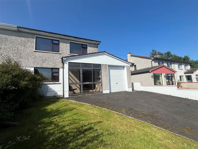 41 Castlecourt, Ballina, Co. Mayo