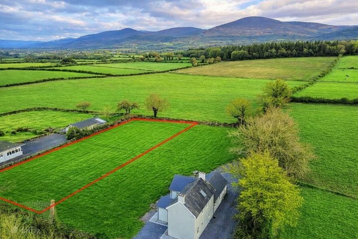 CARRIGMORE, BALLYPOREEN, TIPPERARY