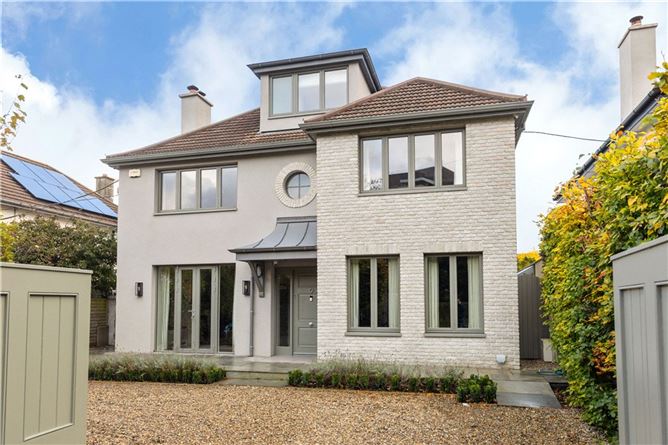5 SOUTH HILL PARK, BOOTERSTOWN, DUBLIN