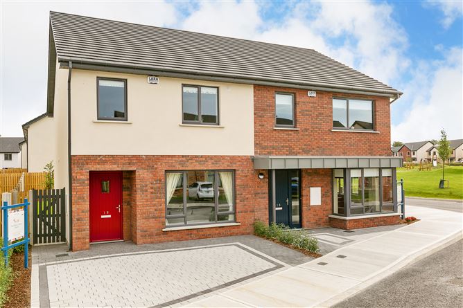 16 Rosetree Green, Curragh Farm, Newbridge, Kildare