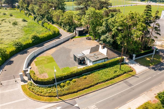 THE GATE LODGE, OATLANDS HOUSE, PORTERSTOWN RD