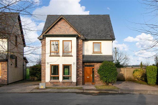 3 CHAPELTON, HOLLYSTOWN, DUBLIN