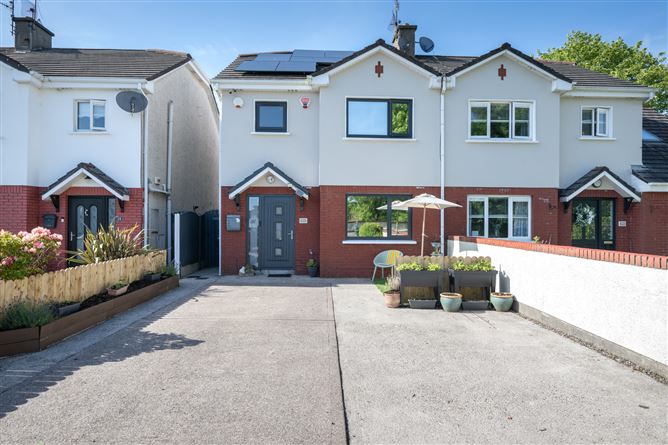 15 COLLEGE AVE, COLLEGE MANOR, COBH