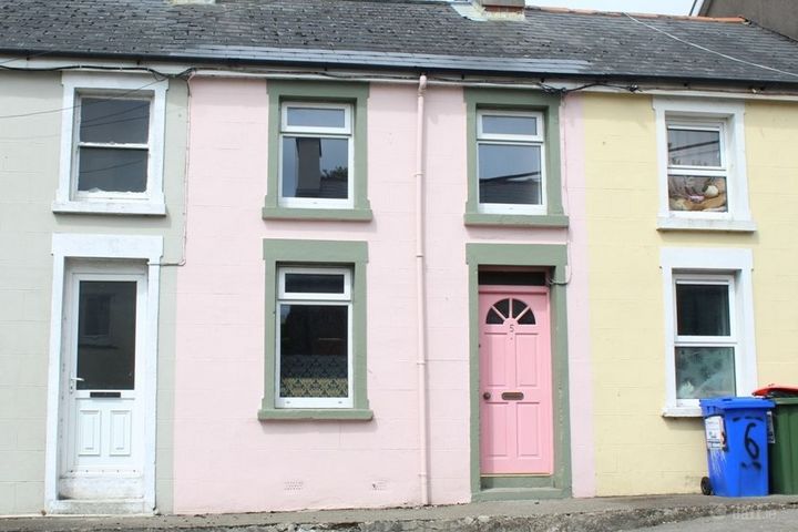 5 CORK RD, BANDON, CORK