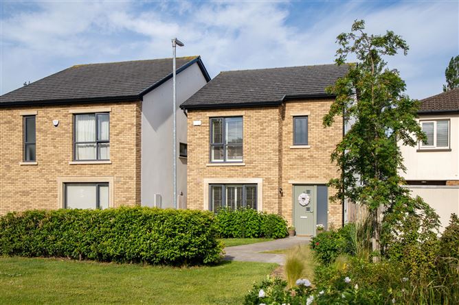 16 Knocknagarm Park, Glenageary, Co Dublin