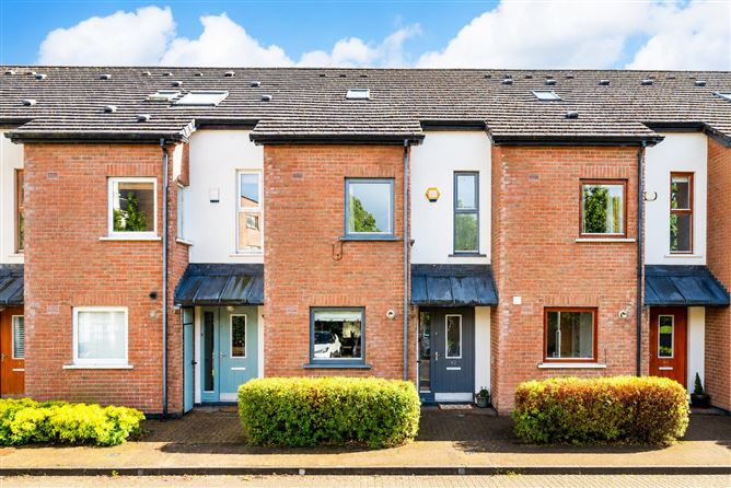 42 Hunters Walk, Hunters Wood, Ballycullen, Dublin 24, D24C9P5