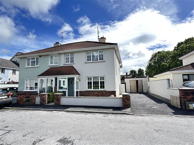 2 Cregg Close, Oughterard, Galway, Co. Galway, H91WY4E