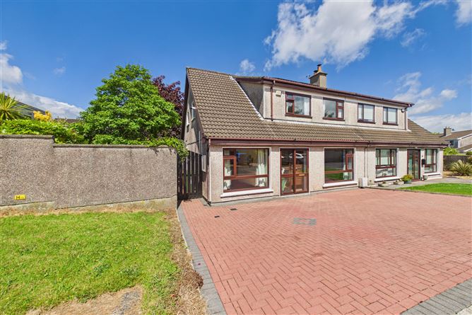 3 DROMORE COURT, POWERCOURT LAWNS, DUNMORE RD