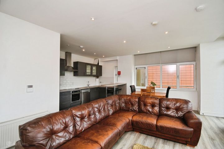 8 HERON GATE, BLACKPOOL RETAIL PARK, BLACKPOOL