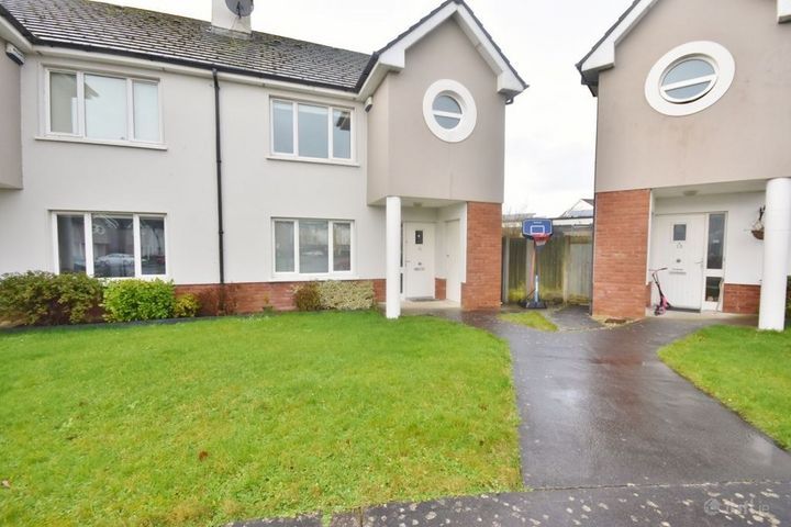 12 FRONT FIELD, OAKVIEW VILLAGE, TRALEE