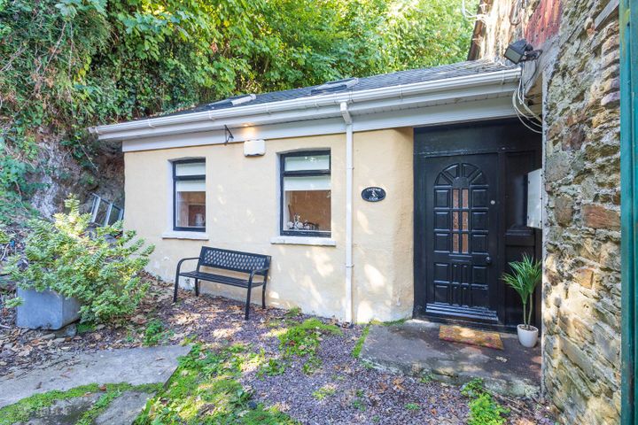 CRESCENT LODGE, COBH, CORK