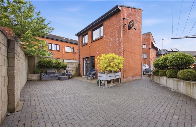 1 Gateway Place, Dublin 11, Ballymun, Dublin 11, D11E102