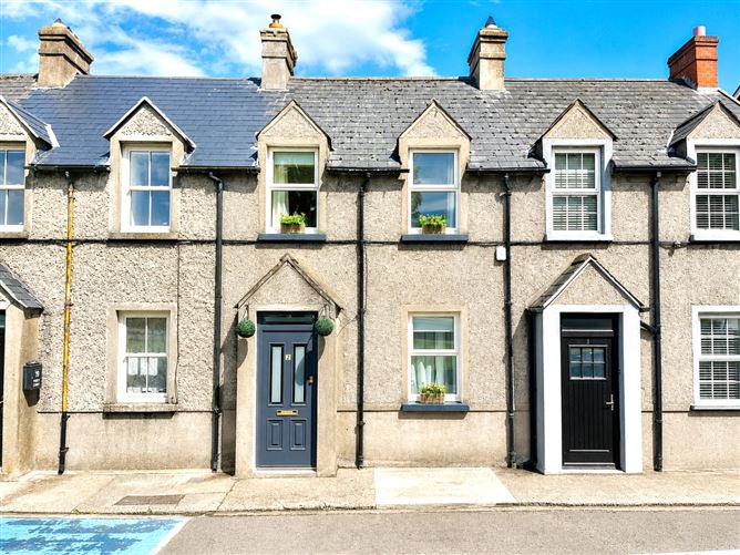 2 FAIRVIEW TCE, DUFFRY HALL, ENNISCORTHY