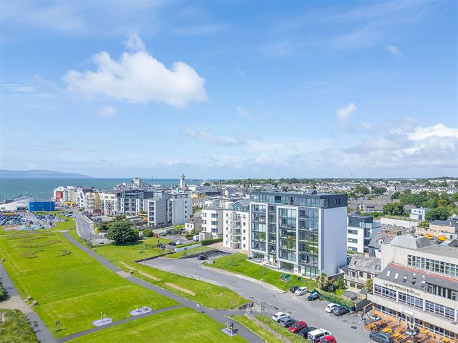 APT 22, COVA DA IRIA, 105 UPPER SALTHILL
