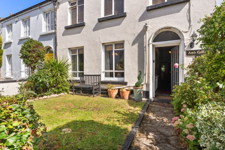 11 Sandford Avenue, Off Marlborough Road, Donnybrook, Dublin 4, D04H6Y9