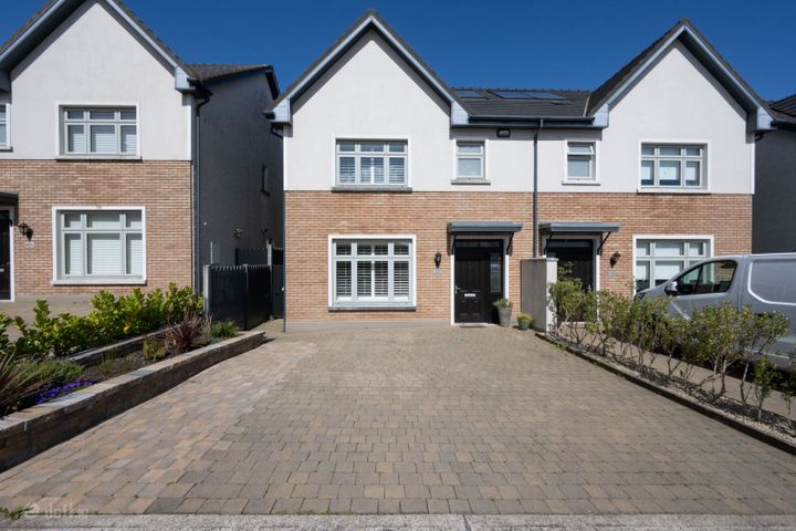19 The Lawn, Janeville, Cork Road, Cork