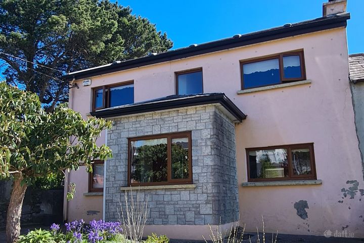Lackenroe, Glounthaune, Co. Cork, T45EV77