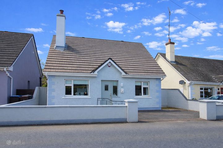 2 RIVERCHAPEL, BALLYINATRAY, WEXFORD