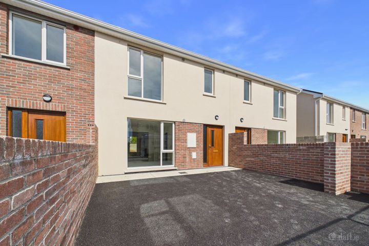 Springfort Meadows, Nenagh, Co. Tipperary, 114b Springfort Meadows, Nenagh, Co. Tipperary, E45 XW98, Nenagh, Co. Tipperary
