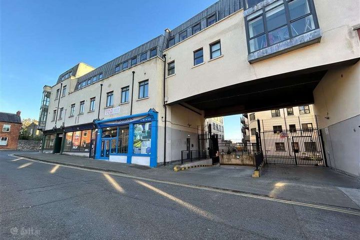 302 Block C, An Tsean Mhargadh, Greenlanes, Drogheda, Co. Louth