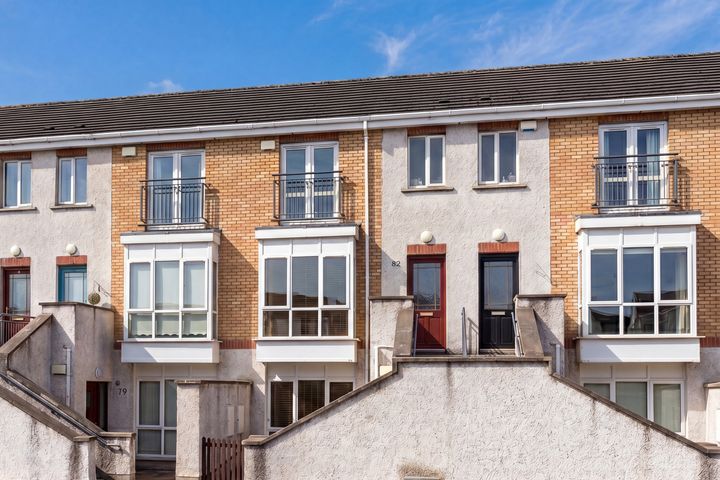 82 LANESBOROUGH MEWS, MEAKSTOWN, FINGLAS DUBLIN 11