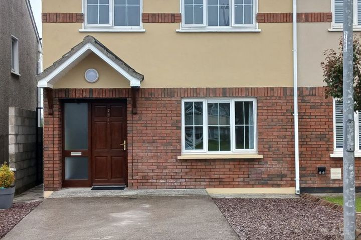 7 HILL CREST, WATERGRASSHILL, CORK