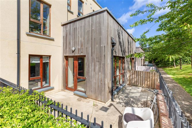 13 THE GARDENS, CARRICKMINES MANOR, CARRICKMINES DUBLIN 18