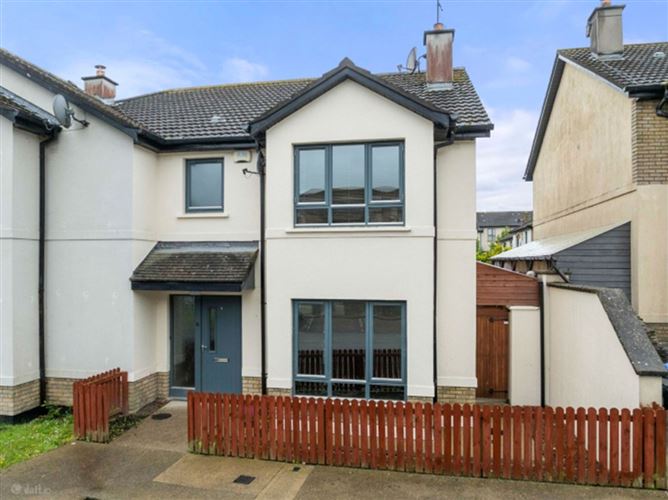 18 THE GREEN, CLONATTIN VILLAGE, GOREY