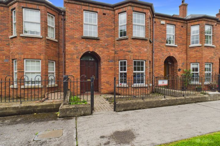 11 CENTRAL PARK, BISHOPGATE STREET, MULLINGAR