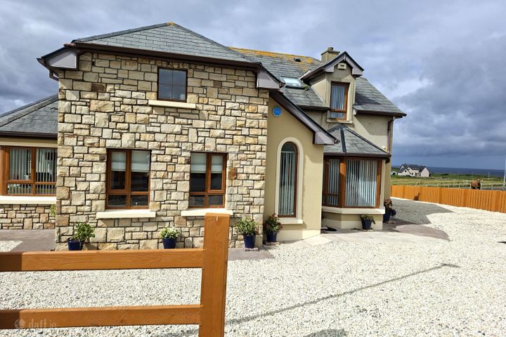 69 Stracomer Hill, Bundoran