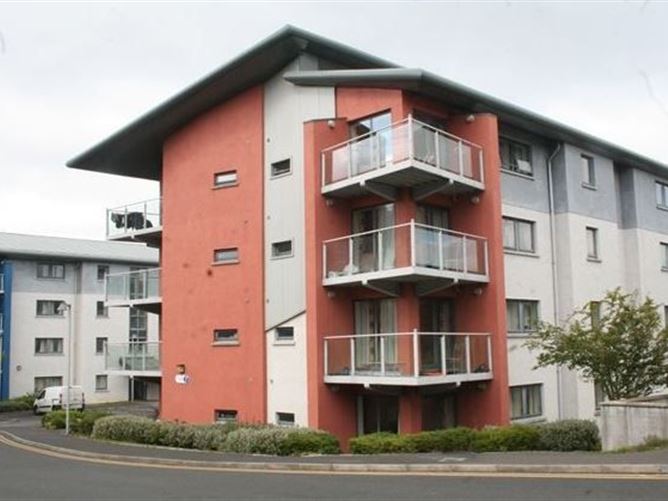 APT 81, THE VILLAGE, CLARION RD