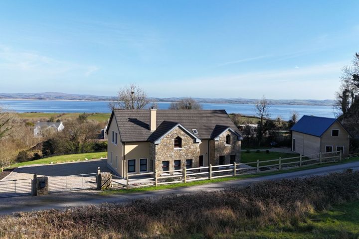 MUNTERNEESE, MOUNTCHARLES, COUNTY DONEGAL
