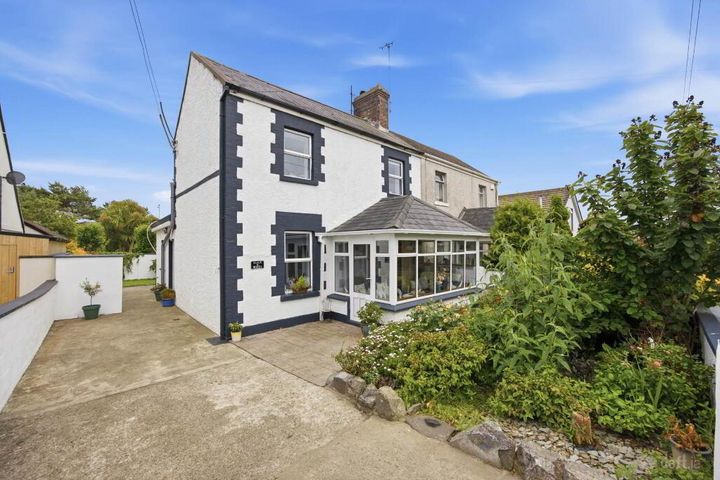 MINE RD, LOUGHSHINNY, SKERRIES