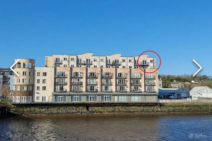 55 WATERSIDE, LOWER ROSBERCON, NEW ROSS