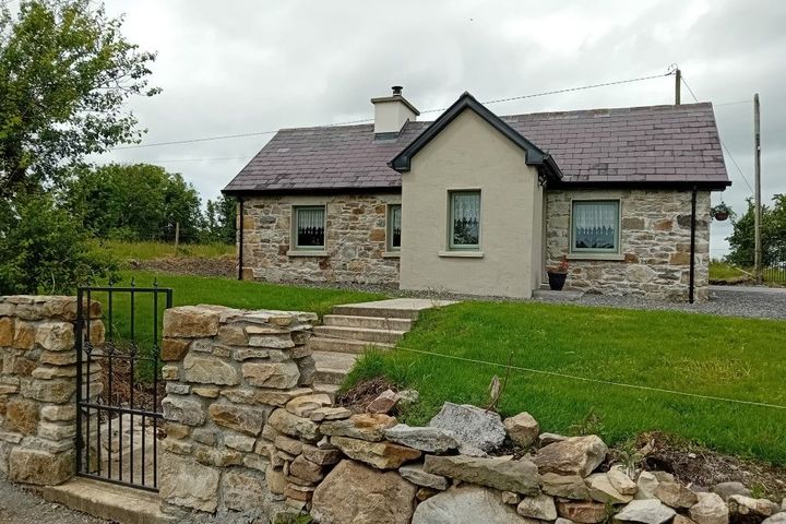MOUNT DELVIN, CLOONFAD, COUNTY ROSCOMMON