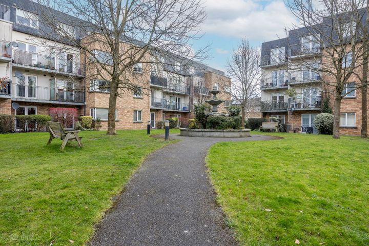 APT 27 EATON CLOSE, MAIN STREET, RATHCOOLE